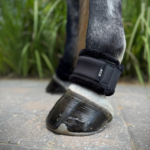 *preorder* PRO4MANCE | Black Fleece Pastern Wraps